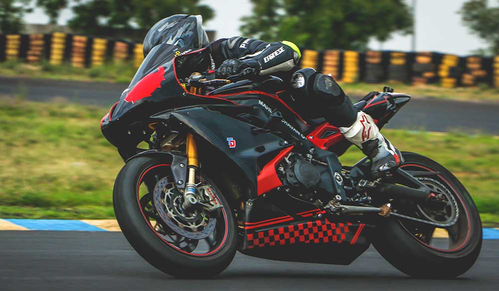 choisir-pneu-type-moto