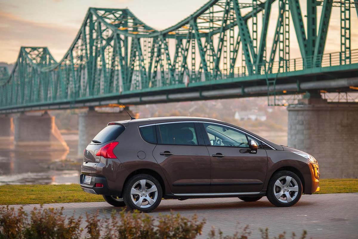 taille-coffre-peugeot-3008
