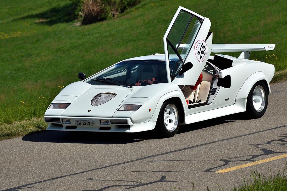 lamborghini-countach