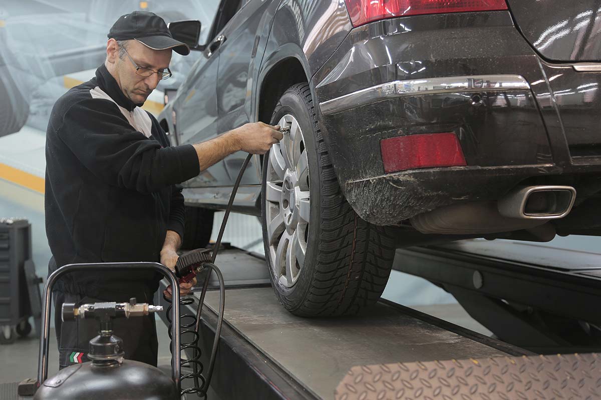 montage-pneu-voiture